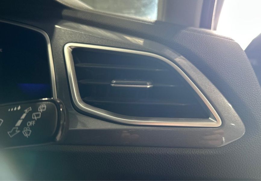 2022 Volkswagen T-Roc 110TSI Style D11 Auto MY23 Photo 10