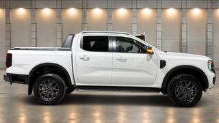 2023  Ford Ranger Wildtrak Ute (Arctic White) Pre-Owned Car Thumbnail
