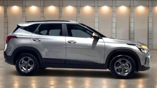 2024  Kia Seltos S SUV (Gravity Grey) Pre-Owned Car Thumbnail