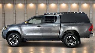 2022 Toyota Hilux SR5 Ute (Graphite) Pre-Owned Car Thumbnail