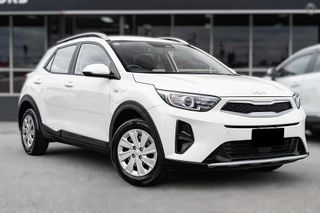 2022 Kia Stonic S SUV (Clear White) Pre-Owned Car Thumbnail