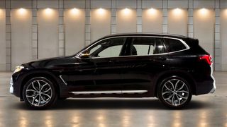 2022  BMW X3 xDrive30i SUV (Black Sapphire) Pre-Owned Car Thumbnail