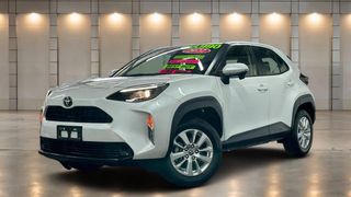 2022 Toyota Yaris Cross GX SUV (Crystal Pearl) Pre-Owned Car Thumbnail