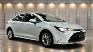 2022 Toyota Corolla Ascent Sport Hybrid Sedan (Frosted White) Pre-Owned Car Thumbnail