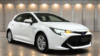 2022  Toyota Corolla Ascent Sport Hybrid Hatch (Glacier White) Pre-Owned Car Thumbnail