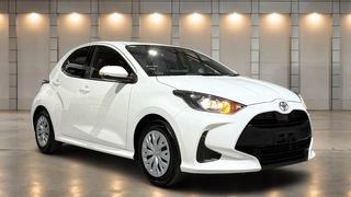 2023  Toyota Yaris Ascent Sport Hatch (Glacier White) Pre-Owned Car Thumbnail