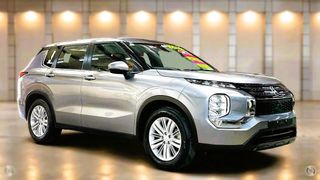 2023 Mitsubishi Outlander ES SUV (Titanium) Pre-Owned Car Thumbnail
