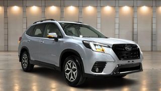 2023  Subaru Forester 2.5i SUV (Ice Silver) Pre-Owned Car Thumbnail