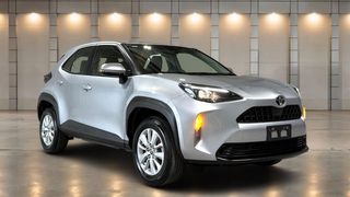 2023  Toyota Yaris Cross GX SUV (Stunning Silver) Pre-Owned Car Thumbnail