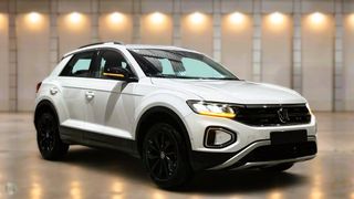 2023  Volkswagen T-Roc CityLife SUV (Pure White) Pre-Owned Car Thumbnail