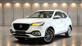 2022  MG HS Vibe SUV (White) Pre-Owned Car Thumbnail