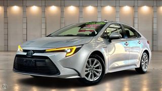 2023 Toyota Corolla Ascent Sport Hybrid Sedan (Silver Pearl) Pre-Owned Car Thumbnail