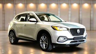 2023  MG HS Excite SUV (Sterling Silver) Pre-Owned Car Thumbnail