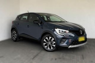2022  Renault Captur Zen SUV (Blue) Pre-Owned Car Thumbnail