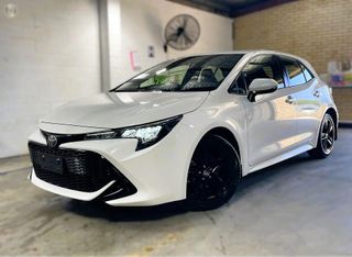 2023 Toyota Corolla Ascent Sport Hybrid Hatch (Glacier White) Pre-Owned Car Thumbnail