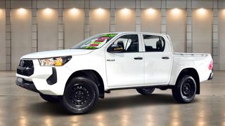 2024 Toyota Hilux Workmate Ute (Glacier White) Pre-Owned Car Thumbnail