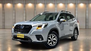 2023  Subaru Forester 2.5i SUV (Ice Silver) Pre-Owned Car Thumbnail