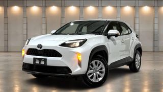 2023  Toyota Yaris Cross GX SUV (Frosted White) Pre-Owned Car Thumbnail