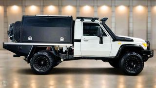 2018 Toyota Landcruiser Workmate Cab Chassis (French Vanilla) Pre-Owned Car Thumbnail