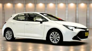 2023 Toyota Corolla Ascent Sport Hybrid Hatch (Glacier White) Pre-Owned Car Thumbnail
